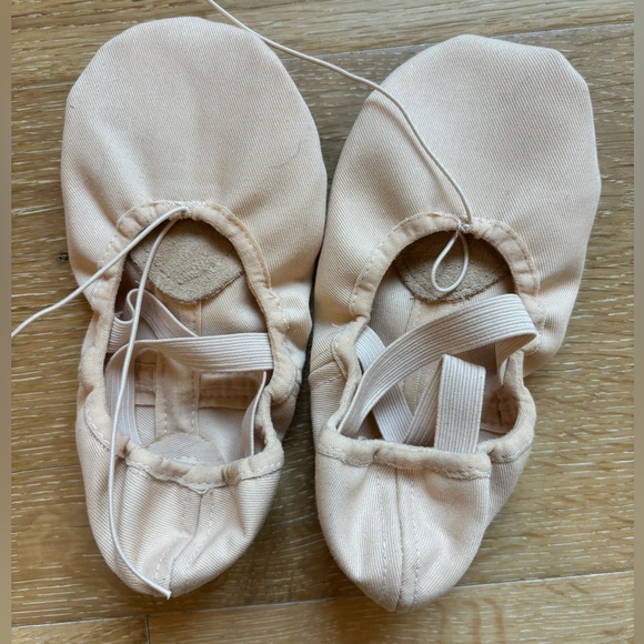 Brand new in box Angelo Luzio soft ballet slippers - Picture 4 of 6